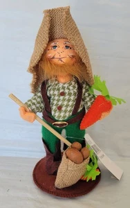 Muñeca granjera irlandesa ANNALEE 150718 bolsa de papas sosteniendo zanahoria 7" 2018 primavera - Imagen 1 de 10