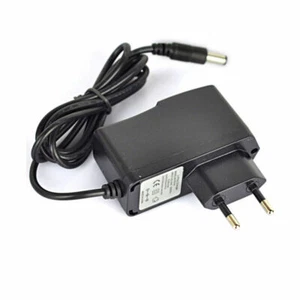 EU 8.4V 1A 1000mA charger adapter Ladegerät for Lithium Ion Battery Li-ion Akku - Bild 1 von 3