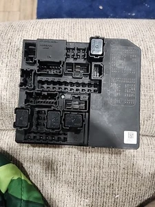 Nissan 2012 Engine Controller Assembly Module Unit ECU 284B7 ILA0A D807 QX56 - Foto 1 di 5