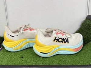 Hoka One One Skyward X 1147912 BSW White Running Shoes Sneaker Women’s Size 7B - Picture 1 of 6