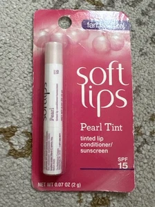 Daily Lip Moisturizer For Very Dry Lips With SPF 15, Pearl Tint Conditioner - Picture 1 of 2