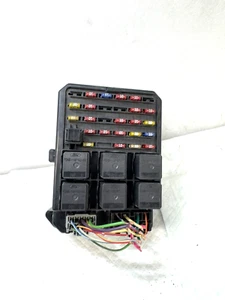 2000 FORD WINDSTAR Fuse box YF2T-14A067-AA OEM (19/1) - Picture 1 of 8