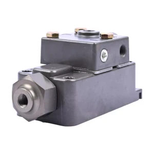 Transmission Slave Air Valve For Eaton Fuller A-5000 19470 1648162C91 - Picture 1 of 11