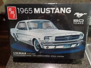 FORD MUSTANG 1965 50 ANNI 1/16 AMT ROUND2 2014 NUOVO SIGILLATO - Foto 1 di 12