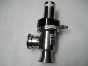 Kurt J. Lesker SA0150PVQF PNEUMATIC ANGLE VALVE - Picture 1 of 5