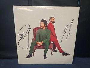 Dan And Shay It's Officially Christmas SIGNED AUTOGRAPH VINYL RECORD NEW SEALED - Picture 1 of 2