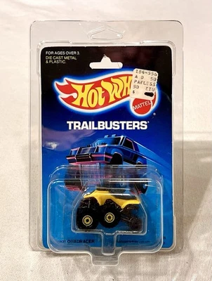 1980's Hot Wheels Trailbusters Suzuki Quadracer - ERROR- Rear Axle Thru Body - Image 1 of 4