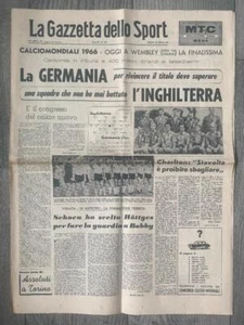 1966 WORLD CUP FINAL England v West Germany LA GAZZETTA SPORT Issue Day of Final - Picture 1 of 7