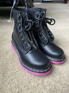 Dr. Martens 1460 Jungle Pink Sole Wanama Black Zip BIKER Size 6 HERZ Doc NEU - Bild 1 von 7