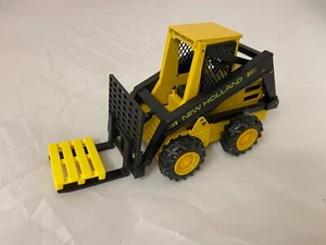 NZG No. 276 New Holland Super Boom Loader - 1:25 scale - Picture 1 of 6
