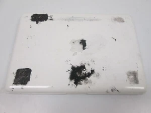 Apple Macbook FOR PARTS LATE 2009 13.3" laptop 2.26Ghz C2D 2GB RAM NO HDD NO OS - Picture 1 of 6