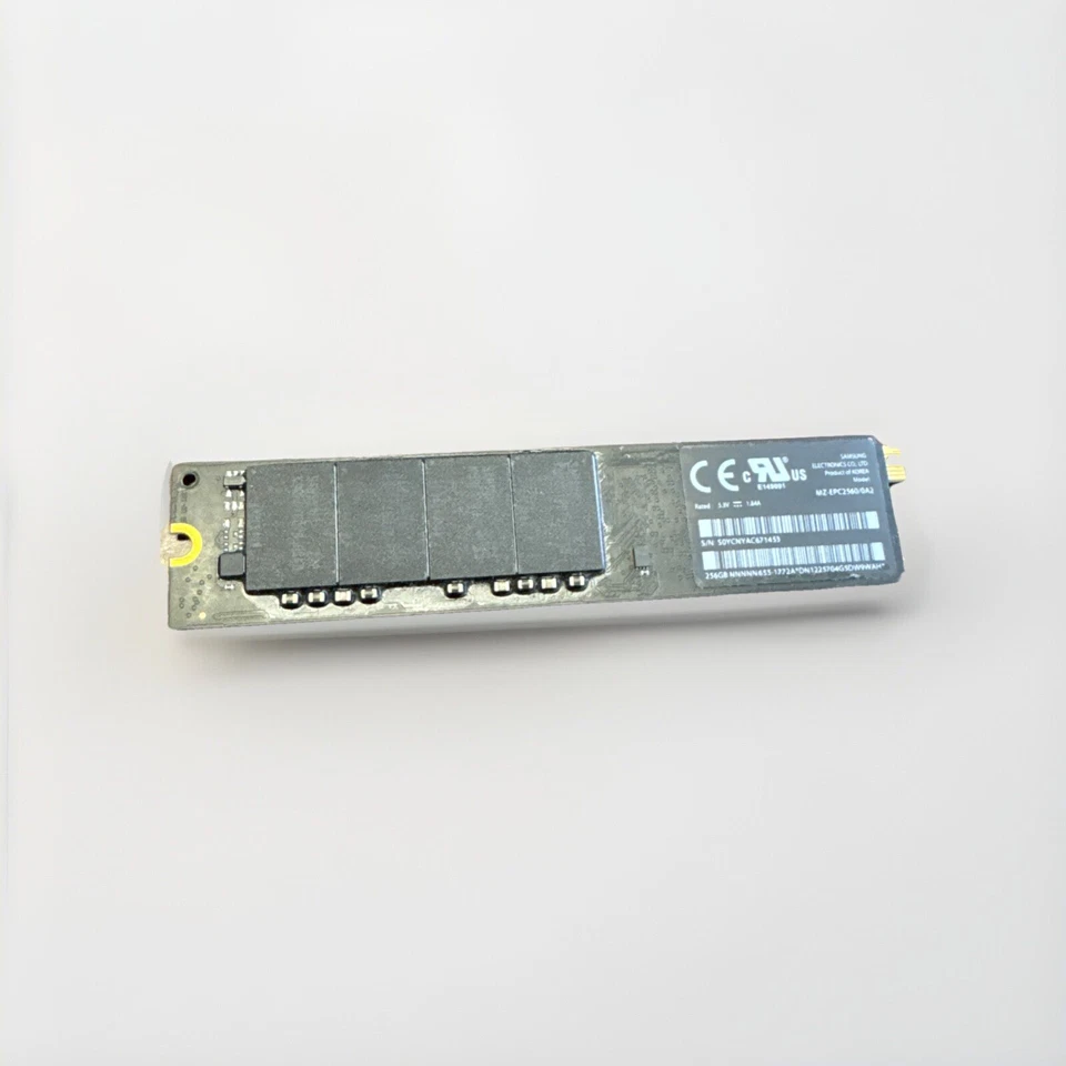 Apple MacBook Air 13" A1466 2012 SSD 256Gb MZ-EPC2560/0A2 655-1772A - Image 1 of 1