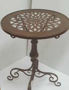 French or Hamptons style antique brown COFFEE SIDE ACCENT TABLE . NEW in box - Picture 1 of 10