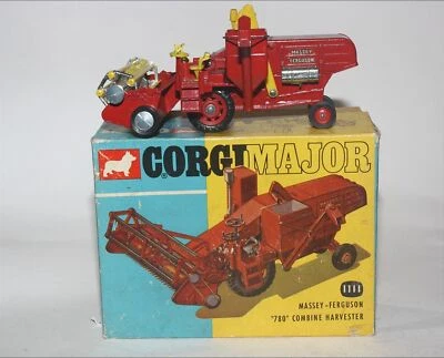 Corgi 1111 MF 780 Combine Harvester, Excellent in Original Box - Image 1 of 4
