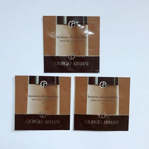 3 x Base de Seda Luminosa GIORGIO ARMANI BEAUTY en 14 Muestra Tamaño 1ml cada una - Imagen 1 de 3