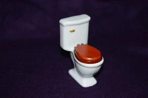 Inodoro de baño en miniatura a escala de muñeca 1:12 D6405T - Imagen 1 de 7