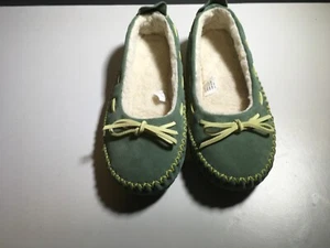 LL Bean Hearthside Moccasins with Wool Lining-Warm & Cozy-Size 5 In Women’s 2448 - Picture 1 of 9