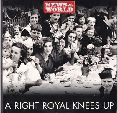 A RIGHT ROYAL KNEES-UP Disc One ( News Of The World Newspaper CD )  - Bild 1 von 2