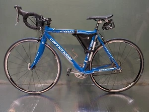 Cannondale Caad 9 road bike, Shimano R500 rims and RD76 shoes (size 44) - Picture 1 of 22
