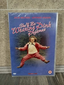 She'll Be Wearing Pink Pyjamas 1984 Julie Walters Anthony Higgins R2 PAL Sealed - Foto 1 di 5