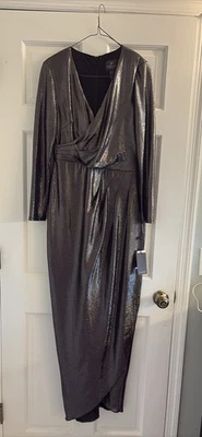 Adriana Papell NWT Size 8 Black/Silver Metallic Wrap Gown Style# AP1E206640 - Image 1 of 4
