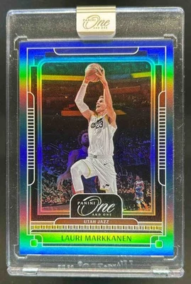 Panini One and One Lauri Markkanen 2024-25 azul #/35 jazz Foto 1 de 2