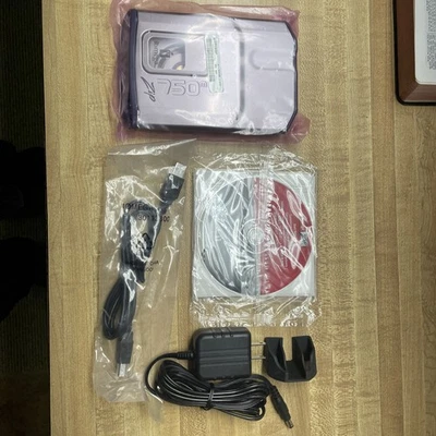 Unidad USB Portátil iomega Zip 750mb NUEVA SELLADA DE FÁBRICA/¡SIN CAJA!!! Foto 1 de 4