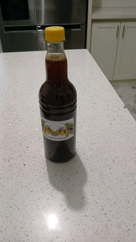 Auténtico aceite de ricino prensado en frío jamaicano. Botella tamaño viaje, estándar y cuarto de galón Foto 1 de 3