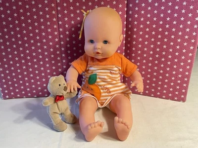 MUÑECA BEBÉ FAMOSA, TORSO DE TELA SUAVE, CABEZA DE VINILO, OJOS AZULES BRILLANTES, 13 PULGADAS, T297-11 Foto 1 de 4