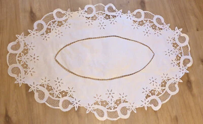 Très grand Napperon de table Ancien - Photo 1/4