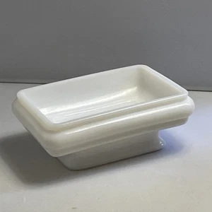 Vintage Avon Milk Glass Pedestal Soap Dish - Picture 1 of 5