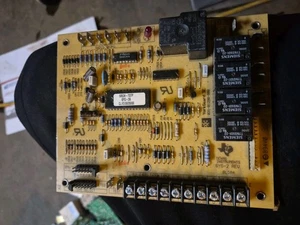 York Luxaire Coleman 031-01298-000 Abtausteuerplatine 6YG-2 - Bild 1 von 4