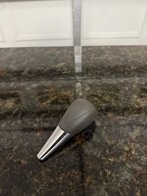 Toyota Camry Corolla 2007-2011 perilla de cambio manija de cambio OEM gris Foto 1 de 3