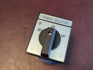 Kraus & Naimer A211 Power Selector Switch - Picture 1 of 15
