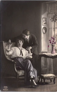 Victoriano Mujer y Hombre Romance Vintage RPPC B170 - Imagen 1 de 2