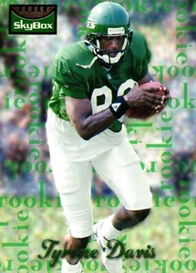 1995 SkyBox Premium Football Card #191 Tyrone Davis Rookie - Picture 1 of 2