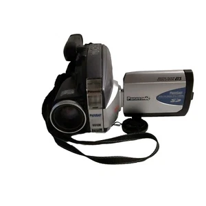 Panasonic Palmcorder VHS-C 20x HiDef W Charger And Case UNTESTED.  - Picture 1 of 7