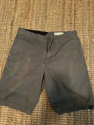 *Golf* *Preppy* Volcom Shorts Mens 31 Gray Stretch Chino Flat Front Khaki - Image 1 of 2