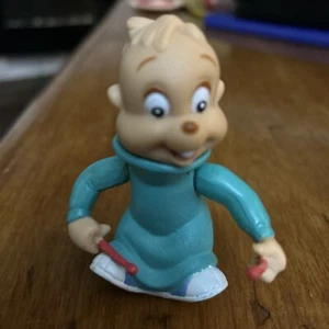 Vintage KFC Kentucky Fried Chicken Canada 1990 The Chipmunks THEODORE Toy Figure - Imagen 1 de 3