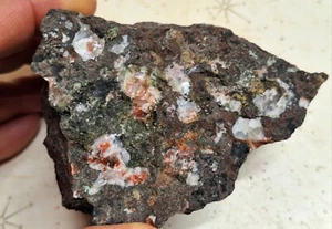 Nódulos de prehnita y tomsonita en basalto de minas de cobre Michigan Keweenaw - Imagen 1 de 8