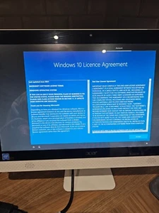PC Todo en Uno Acer Aspire C20-820 Serie Celeron J3060 4GB 465GB 19.5" Windows 10 - Imagen 1 de 24