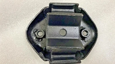 Adecuado para Suzuki Samurai SJ410 SJ413 Montaje de transmisión trasera de motor gitano Foto 1 de 3