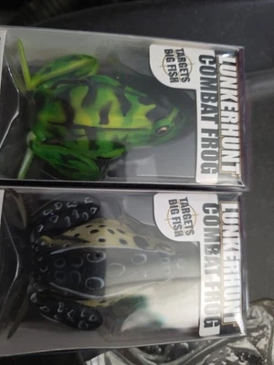 Lot 2 Lunkerhunt Combat Frogs  3/4oz 65mm - Image 1 of 2