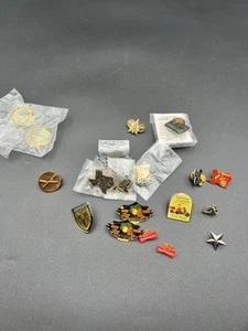 Vintage Motorcycle Logo pin badges Harley Davidson Budweiser Texas Waco - Picture 1 of 12