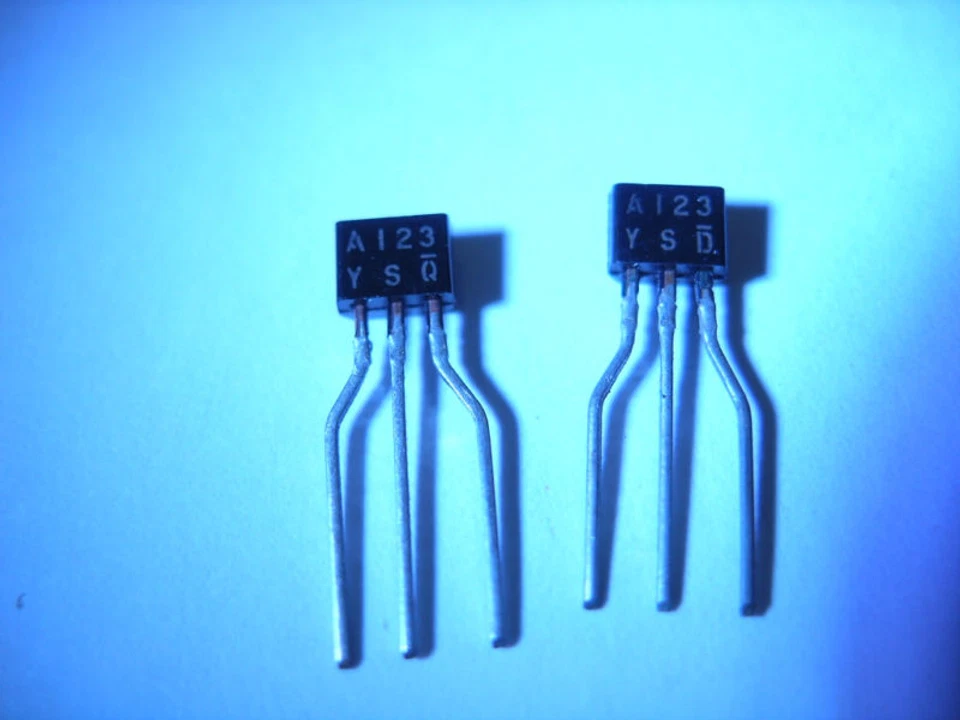 A123 TRANSISTOR 2SA123 - Image 1 of 1