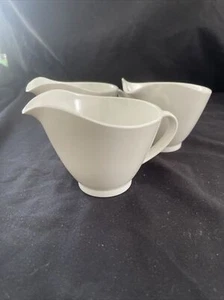 Unbranded Melamine Creamer Set Of 3 White Great Condition - Picture 1 of 6