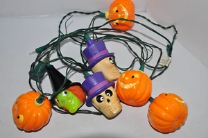 Vintage Plastic Blow Mold Halloween String Lights Pumpkins Witch Skull 7 Lights - Picture 1 of 7