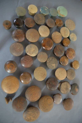 GOOD LOT 45 ANTIQUE ROUND OAK DRESSER DRAWER DESK KNOBS C1900 (V62) - Image 1 of 4
