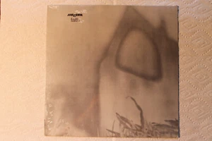 the Cure - Faith Canadian SEALED A&M LP 1981 - Foto 1 di 2