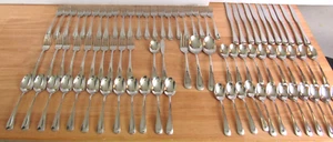 Oneida GLOSSY SAND DUNE Stainless Flatware Silverware 82 Pieces - Picture 1 of 23